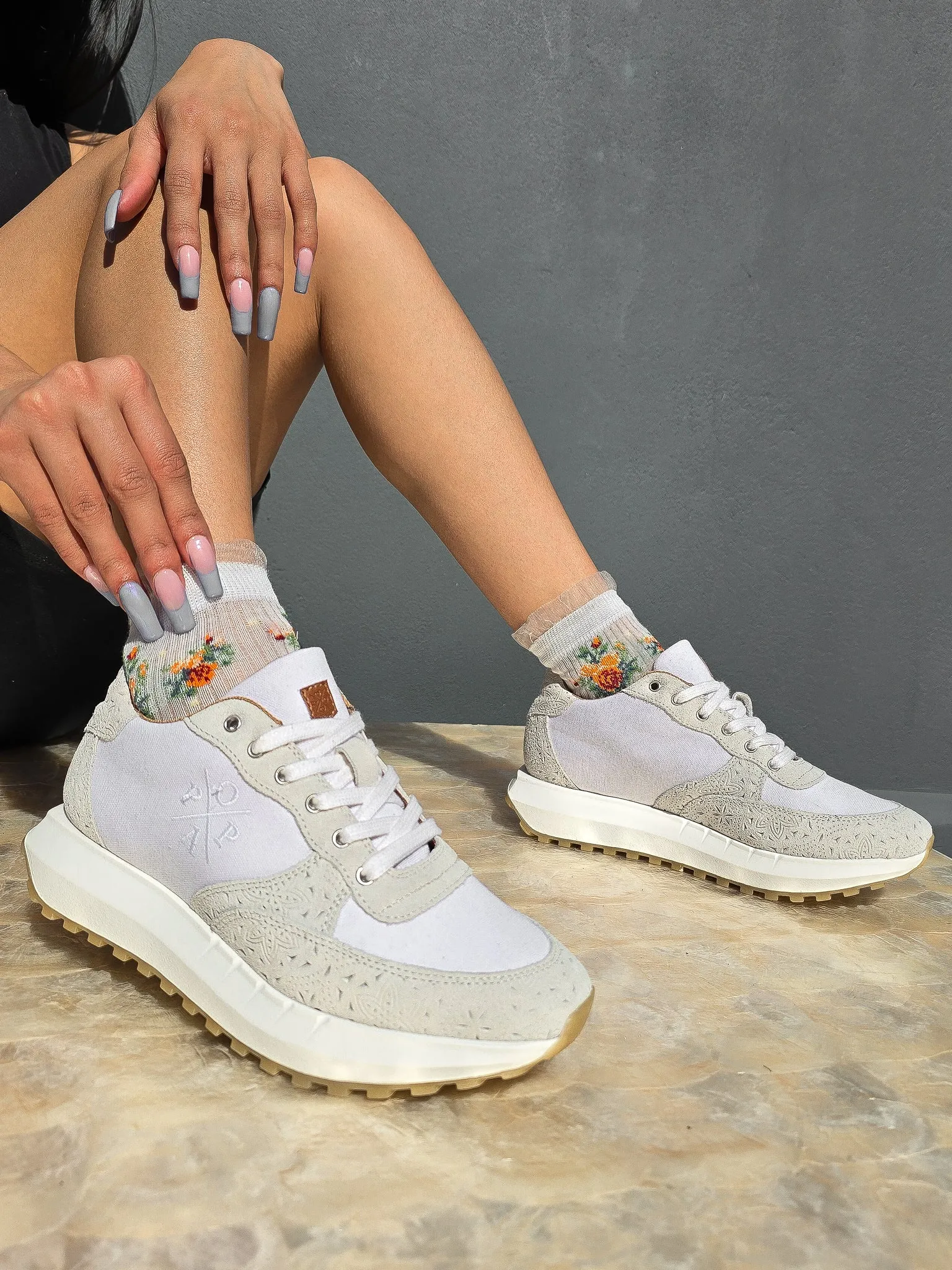 INES ENGRAVED OFF-WHITE