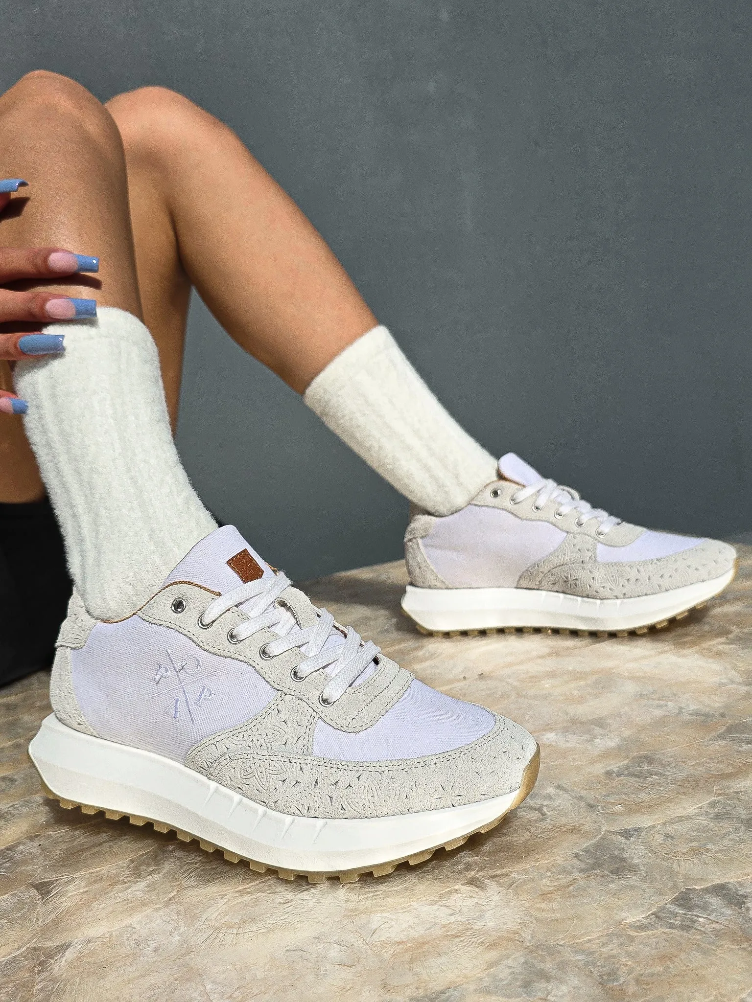 INES ENGRAVED OFF-WHITE
