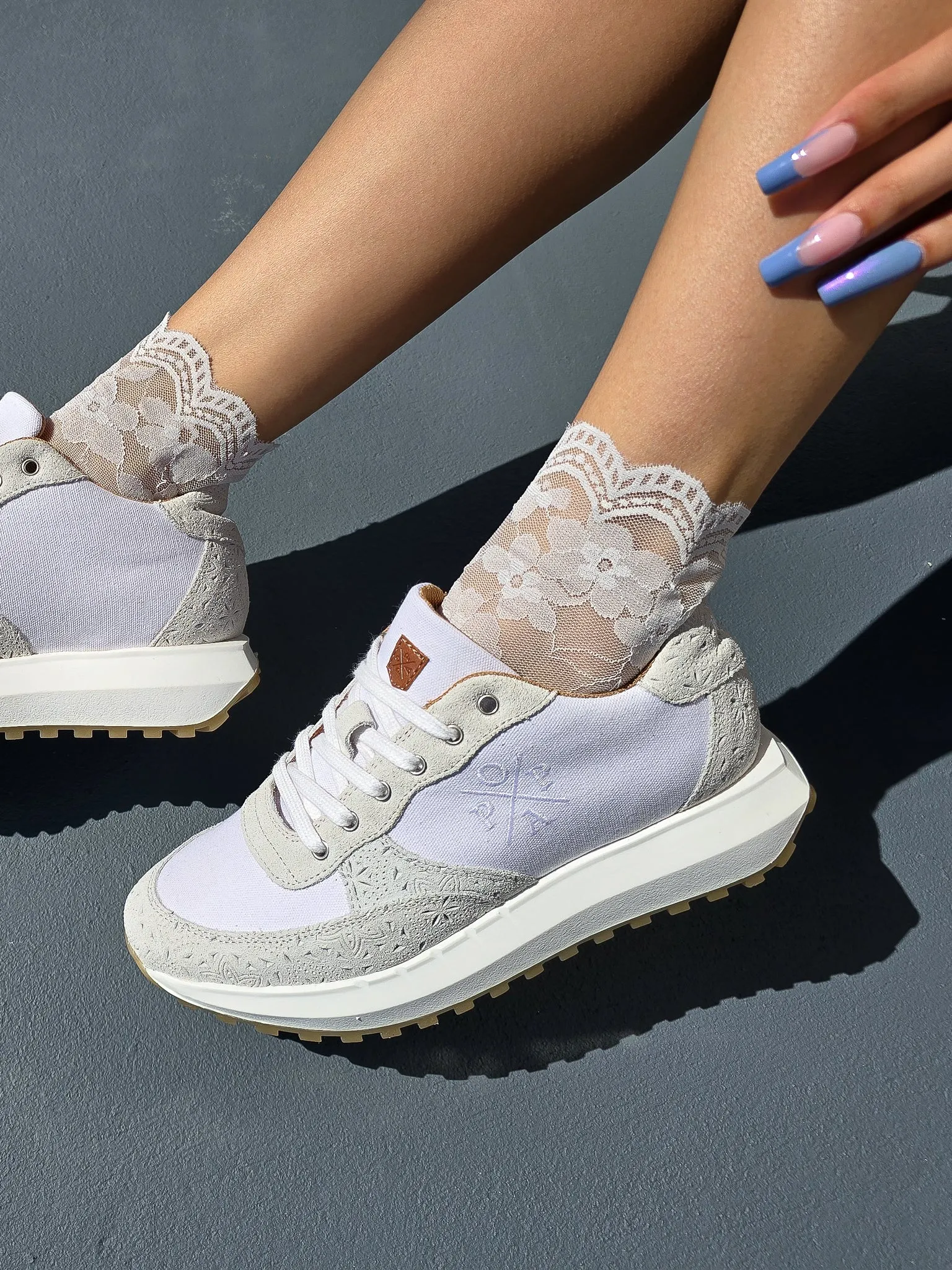 INES ENGRAVED OFF-WHITE