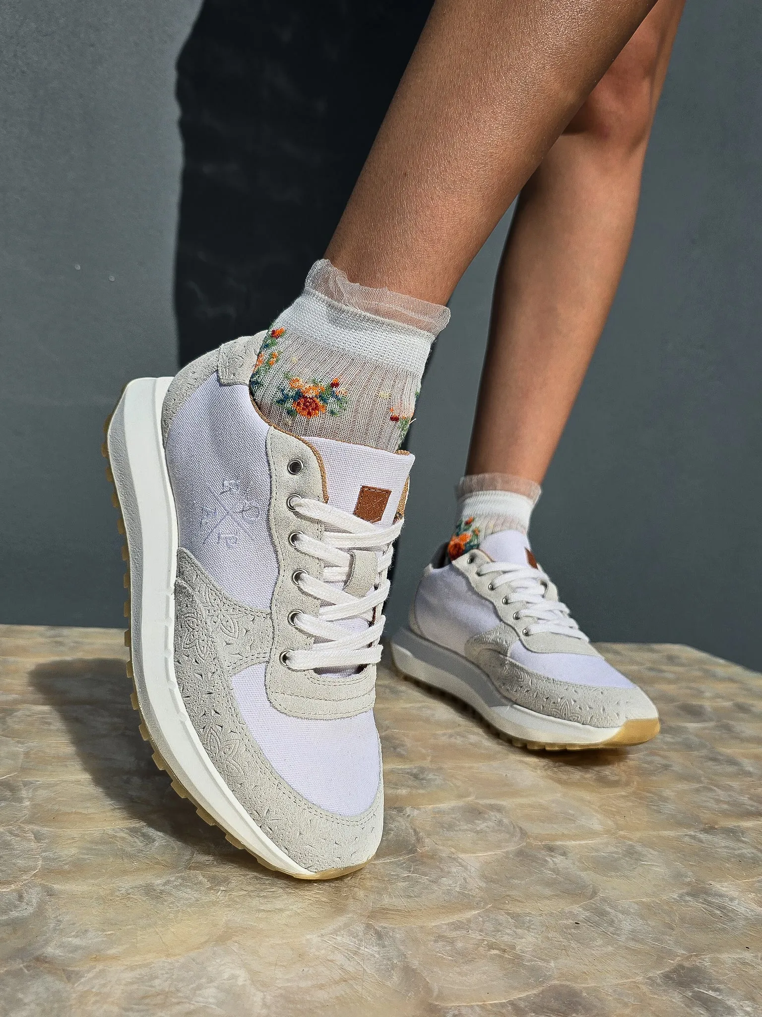 INES ENGRAVED OFF-WHITE