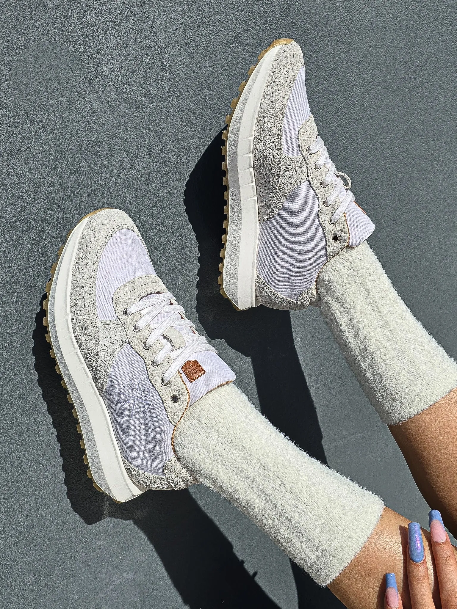 INES ENGRAVED OFF-WHITE