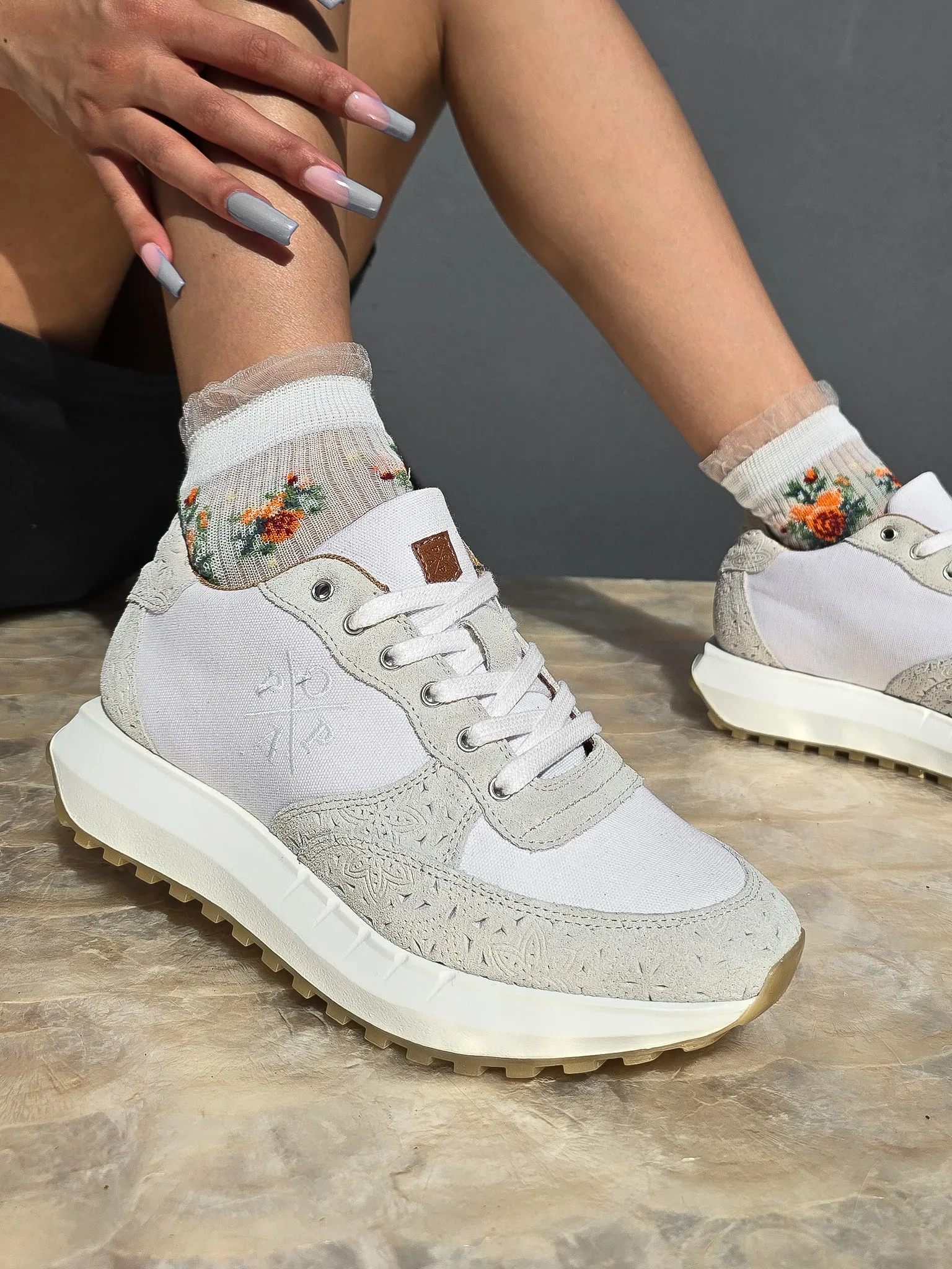 INES ENGRAVED OFF-WHITE