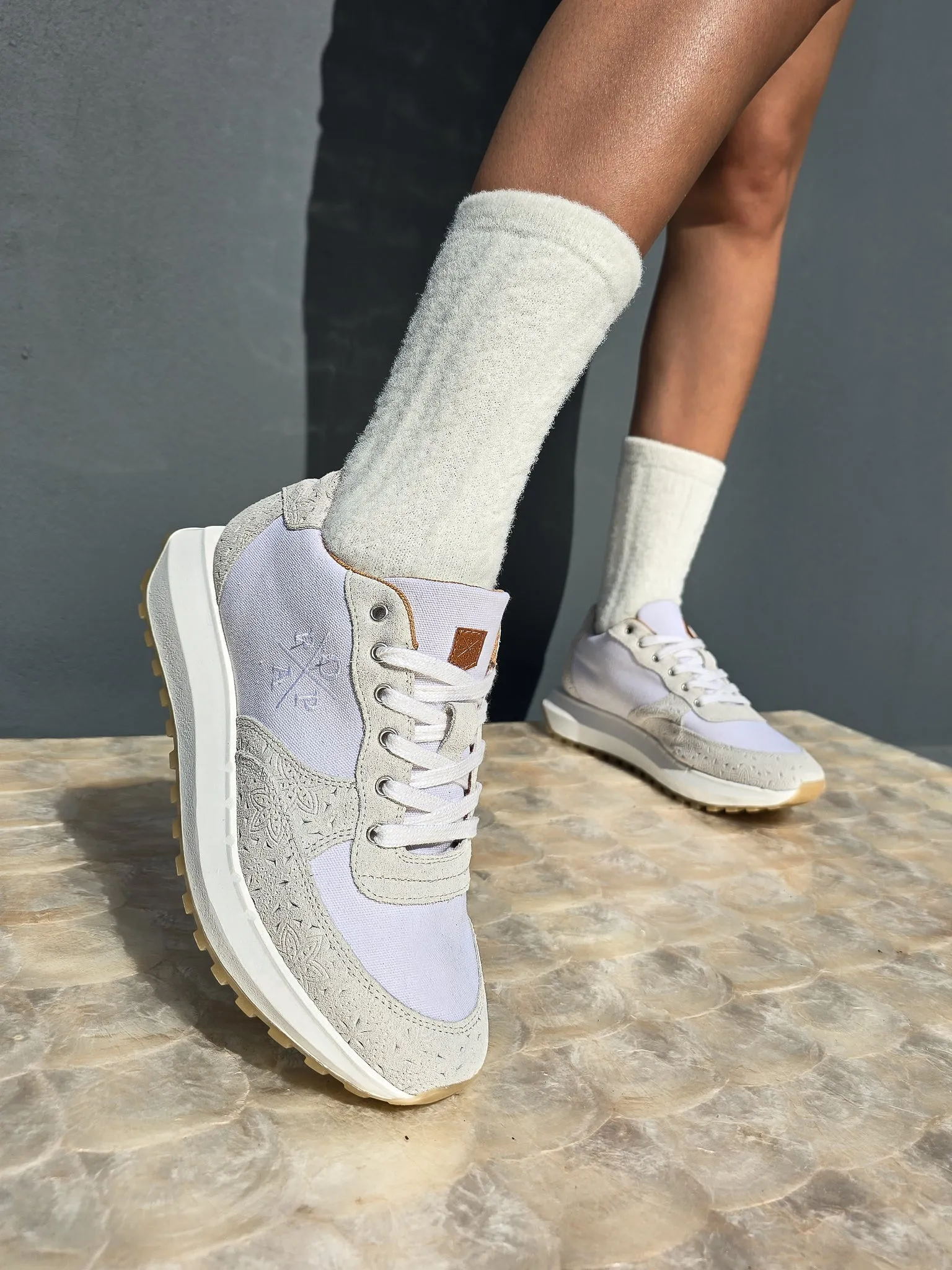 INES ENGRAVED OFF-WHITE