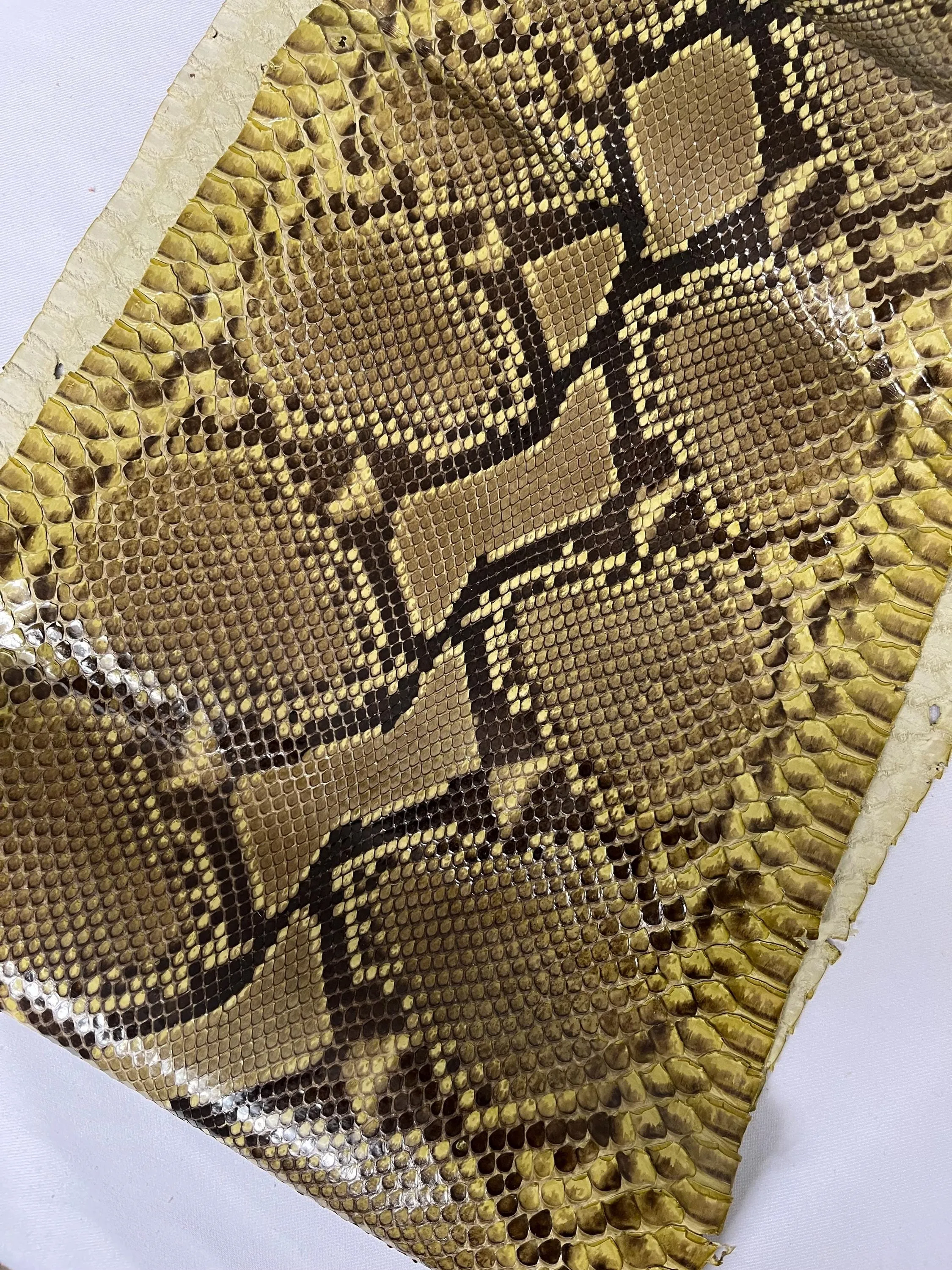 Real snake leather, genuine snakeskin hide natural glazed colour, long and wide python leather of thick 0,7mm(2 oz)